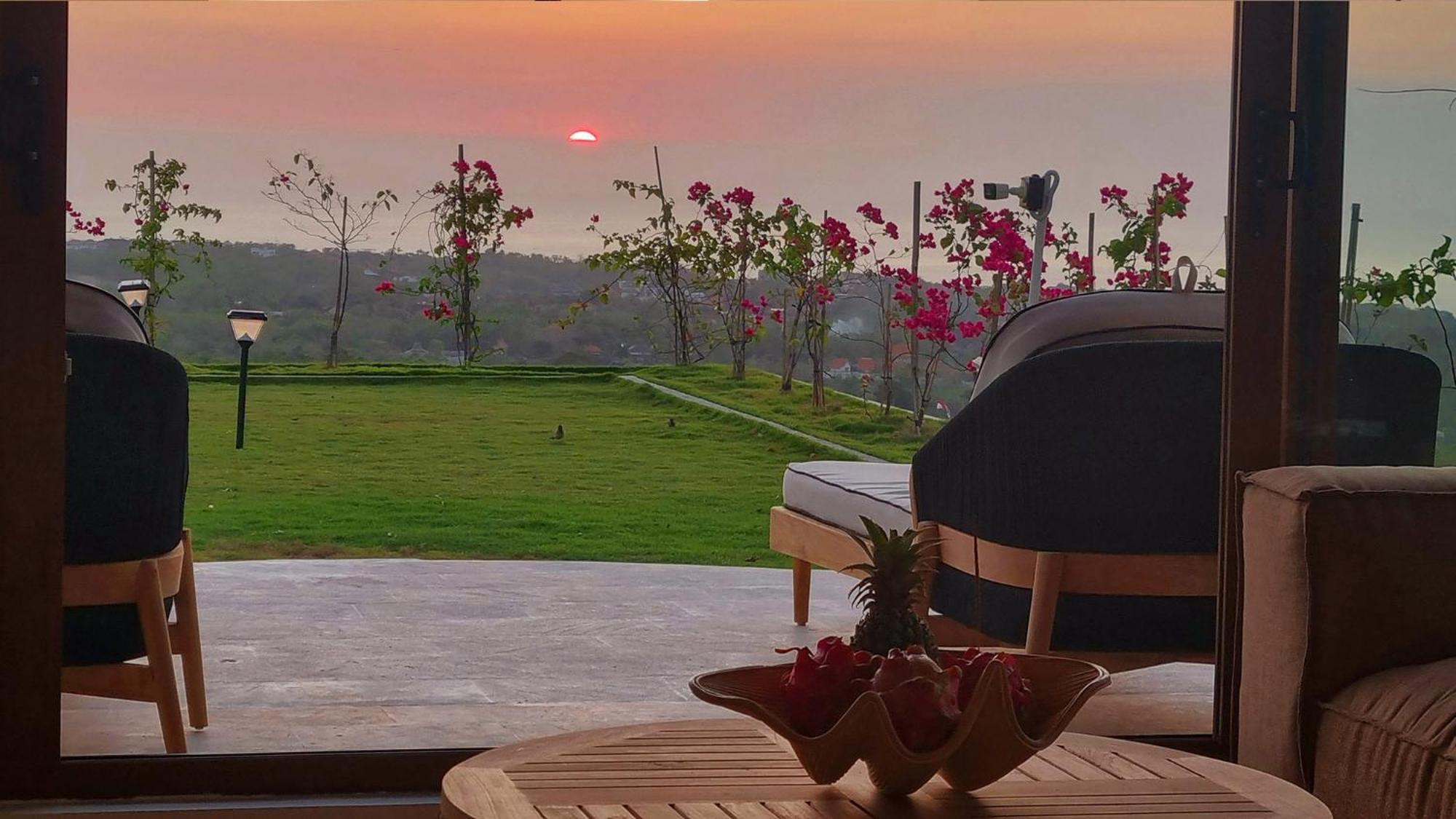 Uluwatu Sunset Hills Apartment ภายนอก รูปภาพ